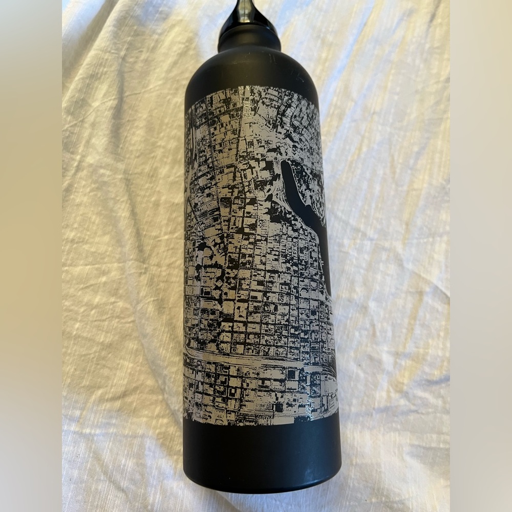NWT: Oaklandish aluminum water bottle - Picture 4 of 6